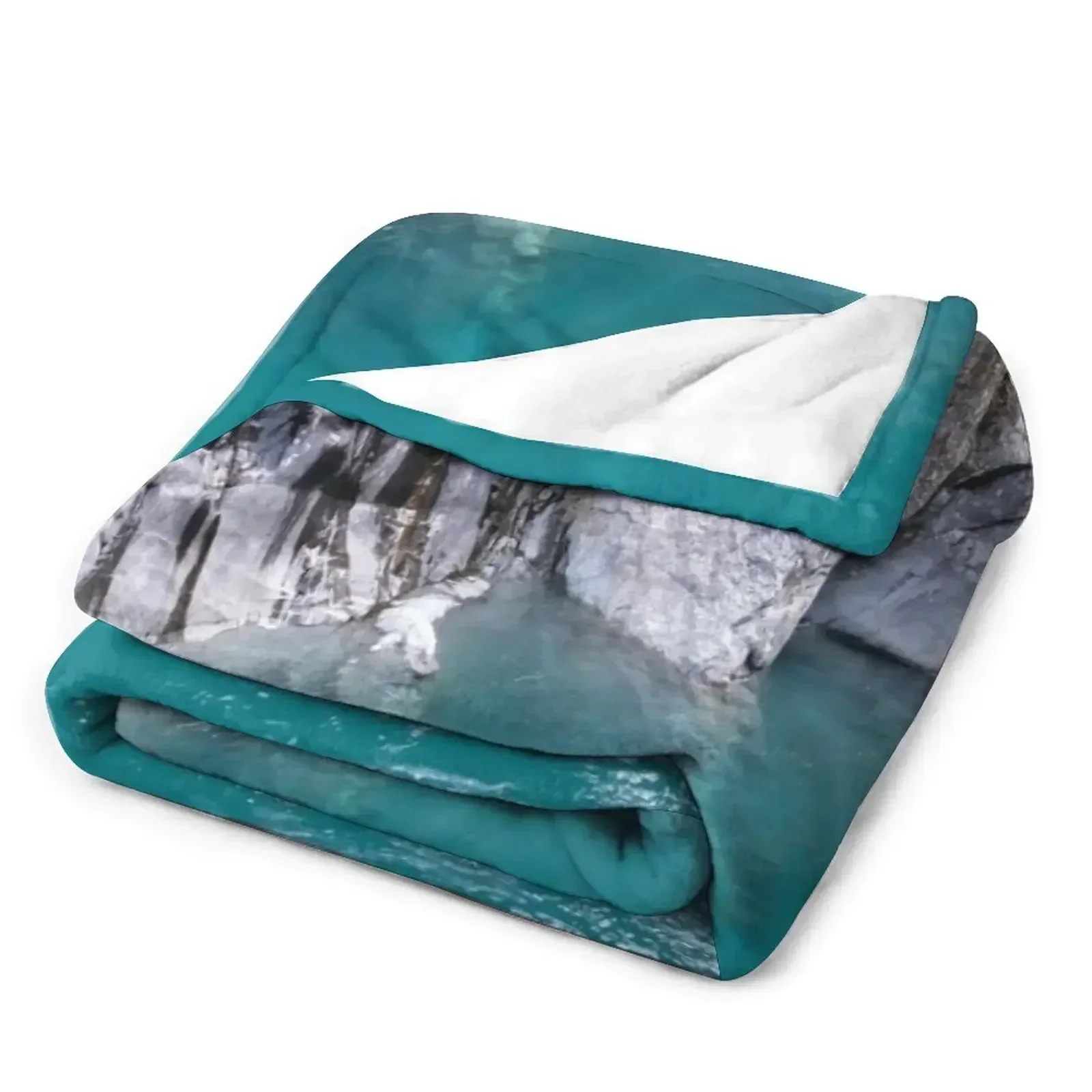 New Zealand blue pools Throw B - Anime Cosplay New Zealand recension och pris